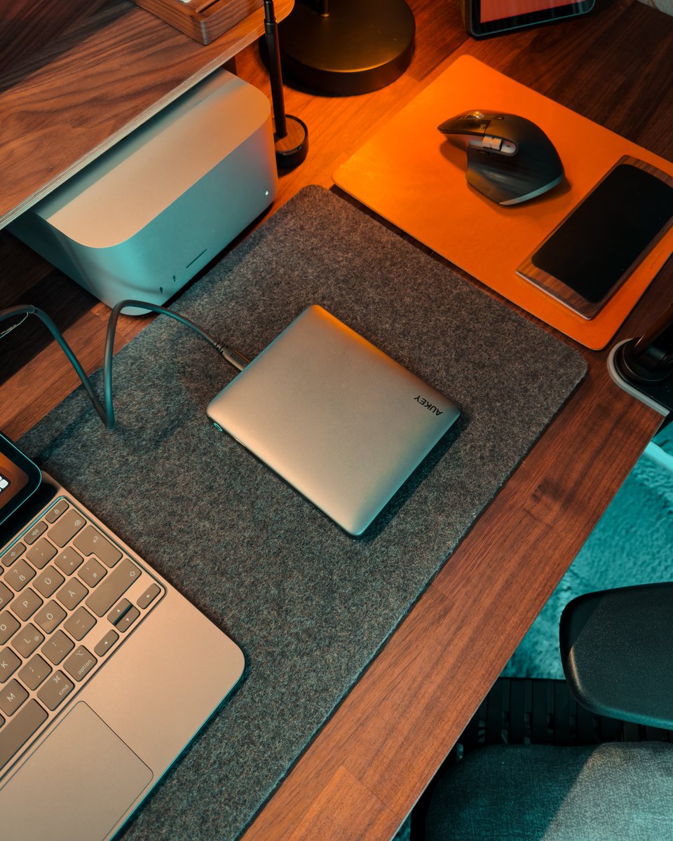 🔋✨ Pronto a ricaricare la tua vita avventurosa? 😎 Con il nostro nuovo Power Bank PB-Y44 di AUKEY, non dovrai mai preoccuparti di rimanere senza energia! 🌍 

#AUKEY #PowerBank #VitaAttiva #EnergiaSenzaFine 🔌🌟