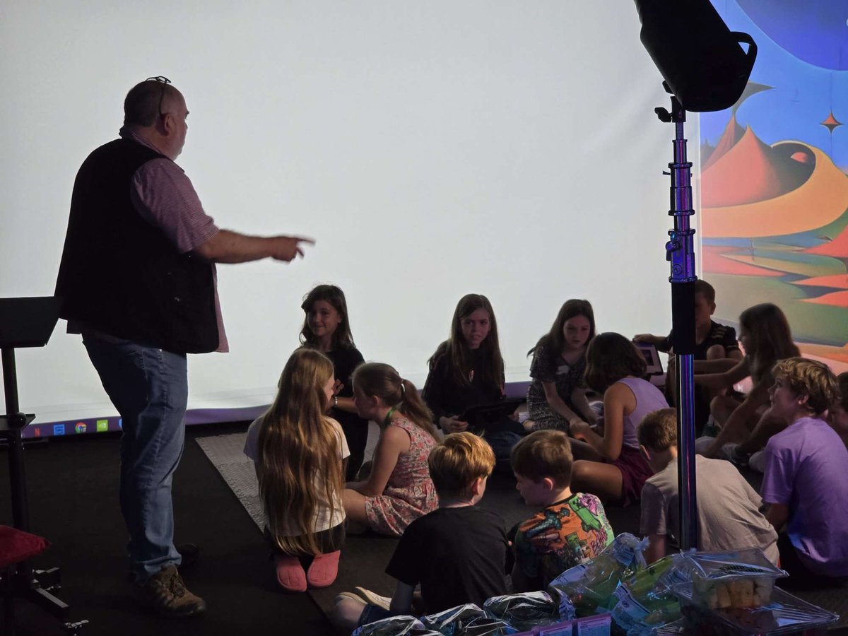 initcreative1's tweet image. 🎬✨ Yesterday we had the pleasure of watching a master at work. Dr Mal Williamson was a special guest at our summer school teaching the kids about all aspects of filmmaking.🎥🙌
Thanks you @LottoGoodCauses for all your support. @TNLComFund 
 #FilmmakingMagic #SummerSchool2024