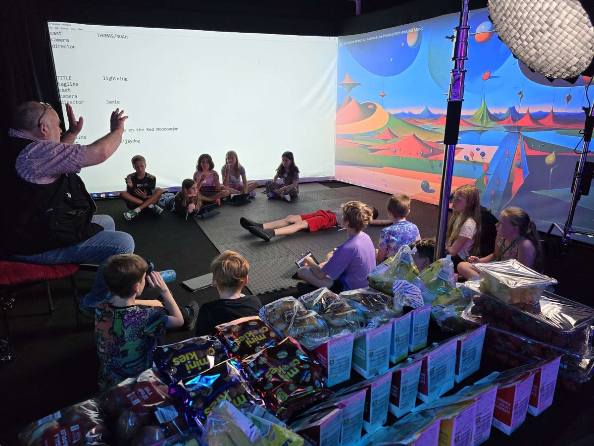 initcreative1's tweet image. 🎬✨ Yesterday we had the pleasure of watching a master at work. Dr Mal Williamson was a special guest at our summer school teaching the kids about all aspects of filmmaking.🎥🙌
Thanks you @LottoGoodCauses for all your support. @TNLComFund 
 #FilmmakingMagic #SummerSchool2024