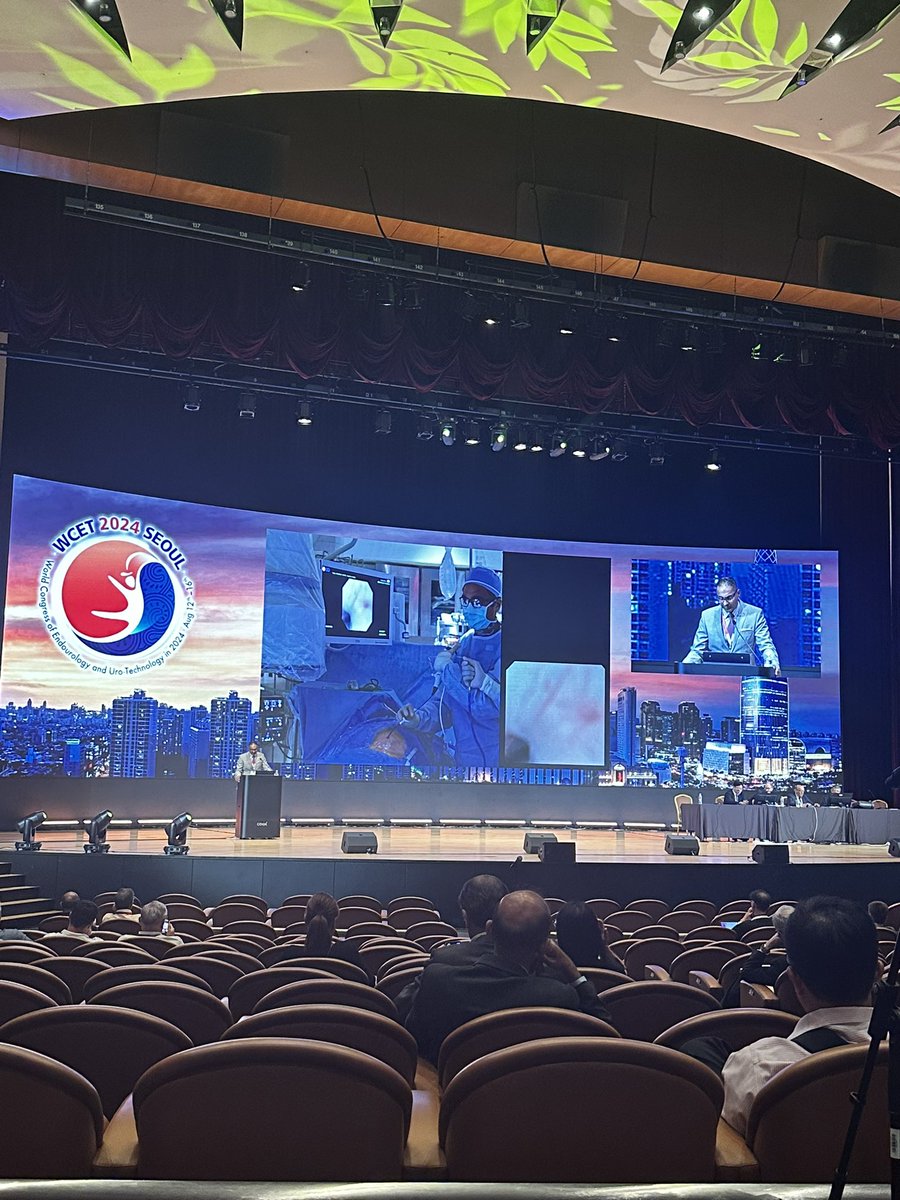 #WCET24 
An impacted upper ureteric stone can be treated through multiple approaches.

<a href="/SSivalingamMD/">Sri Sivalingam</a> 
presents a semi-live surgery showing his practice. He demonstrates the antegrade approach using single-use flexible ureteroscopy, along with his tips and tricks.