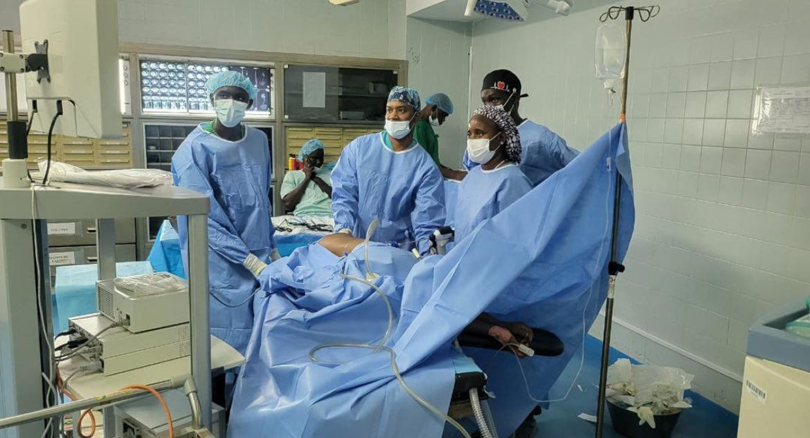 Zeeshan Aslam (@mzaslam77) on Twitter photo A case of left lap simple nephrectomy. We can proudly say that our team has established laparoscopy now at Hospital General Idrissa Pouye , Senegal under the host team leadership of <a href="/NiangL/">niang lamine</a> . It’s been the joy of my life !! A case of left lap simple nephrectomy. We can proudly say that our team has established laparoscopy now at Hospital General Idrissa Pouye , Senegal under the host team leadership of <a href="/NiangL/">niang lamine</a> . It’s been the joy of my life !!