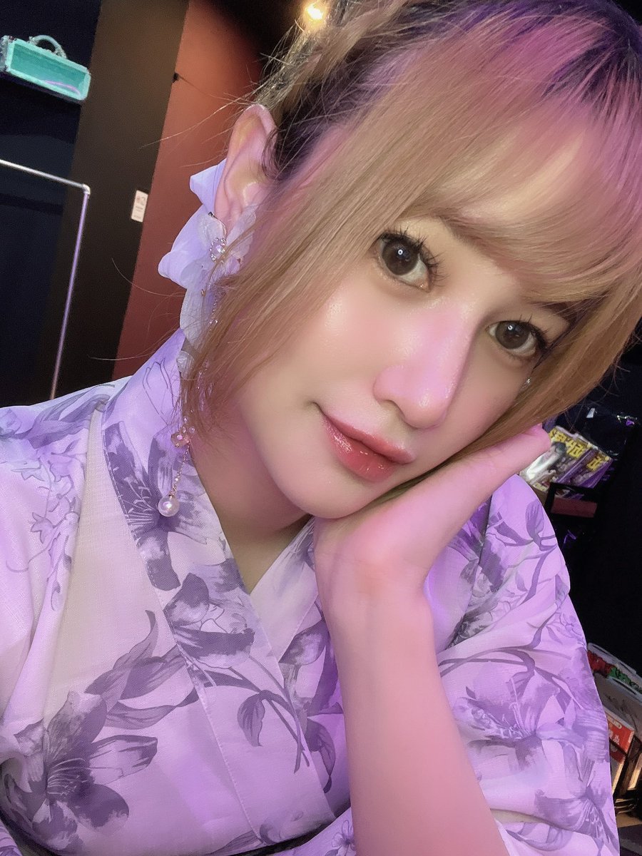 【❤️‍🔥緊急告知❤️‍🔥】

明日、8/15(木)来店実戦となりました！
PIA横浜モアーズ店様（神奈川県横浜市）
✅9時-15時抽選から行く予定です‼️

ぜひぜひ会いに来てください〜🥹✨
よろしくお願いします🙇‍♂️

#PR 
#PIA横浜モアーズ店  様