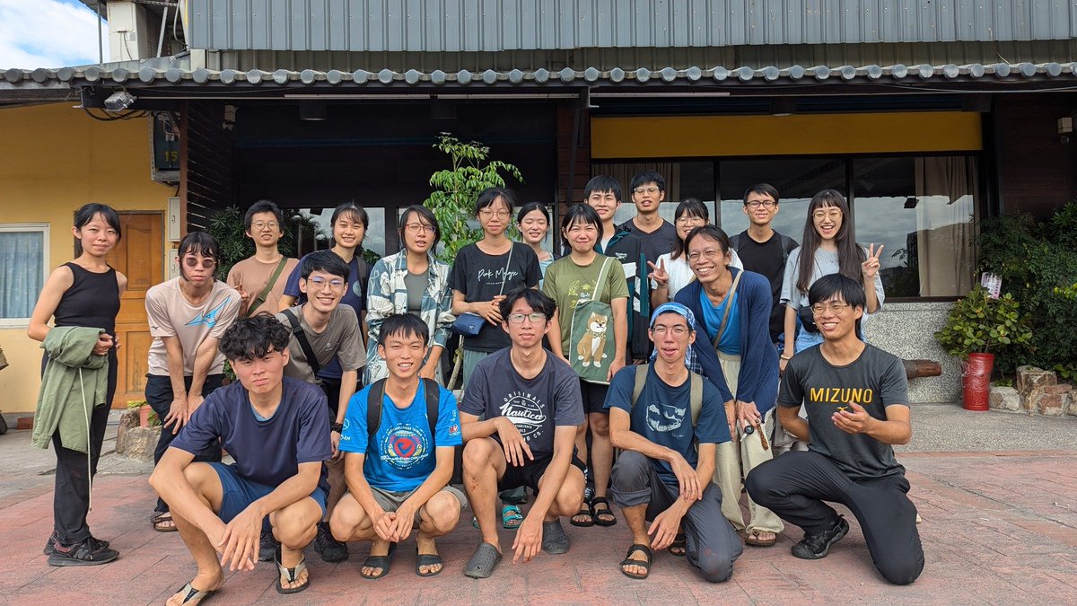 We did it again! 🎉 Team Fushan just completed the 5th census of the 25-ha Fushan <a href="/ForestGEO/">ForestGEO</a> plot—measuring nearly 230,000 stems🌳over 305 field days. Despite wasp stings, injuries, cold waves, and even a typhoon, we pulled through! Huge thanks to everyone involved.