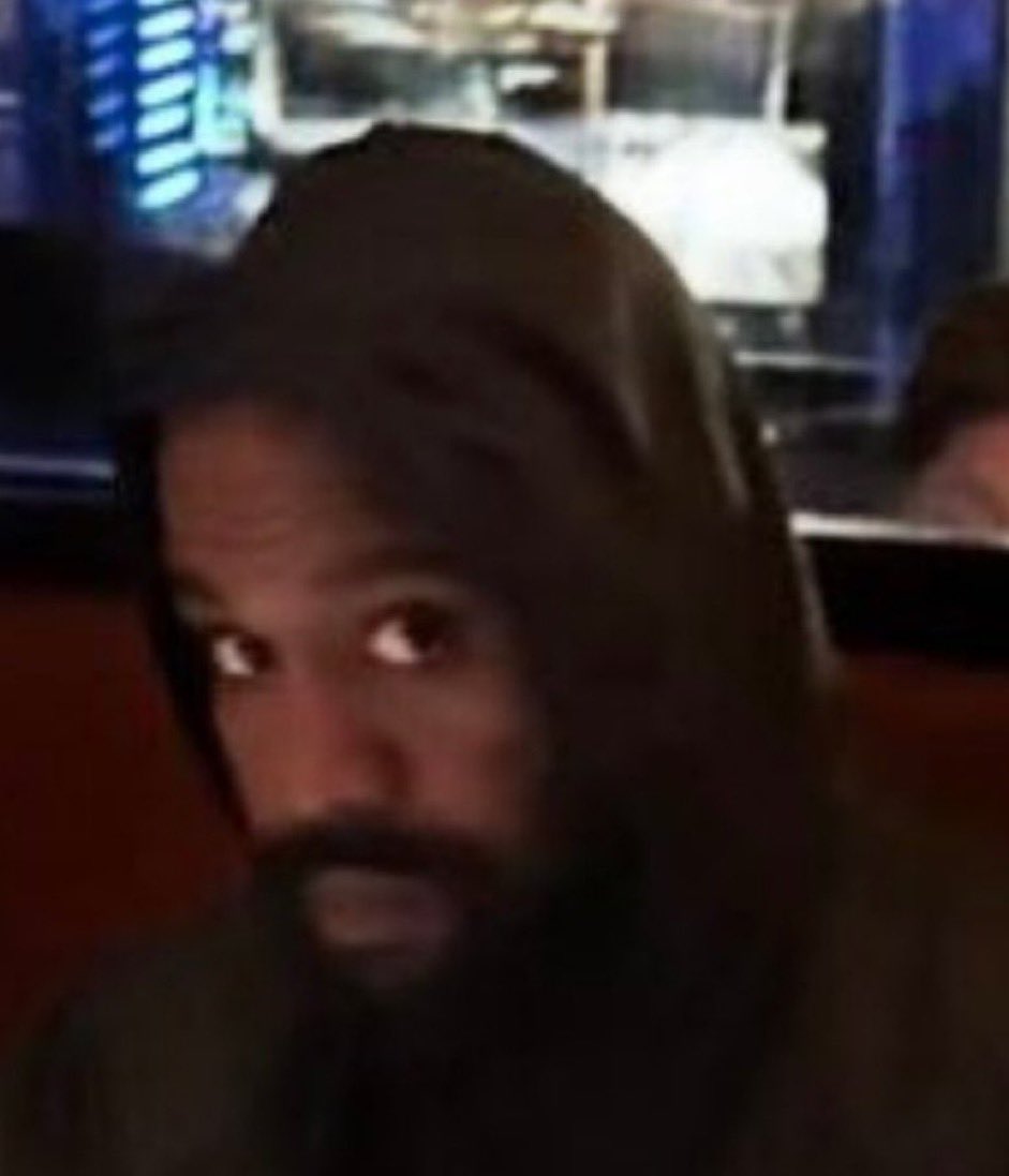 rustyFingersJoa tweet media