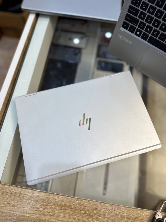 HP ELITEBOOK 1030 G2* 
 Intel®️core i5 7th Gen base @ 2.90ghz, max turbo frequency @ 3.50ghz 4mb cache  
•Neat
•14"screen
• 8GB RAM 
• 256 GB SSD
• Graphics :  Intel Uhd 620( 8GB )
• Keyboard light 
• Touchscreen
• X360
• Facial recognition
 
 GHC 5k
☎️0241636577