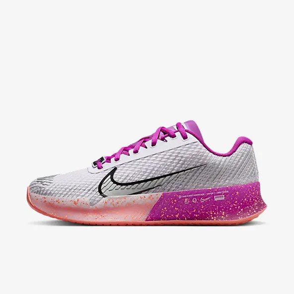 SNKR_TWITR tweet media