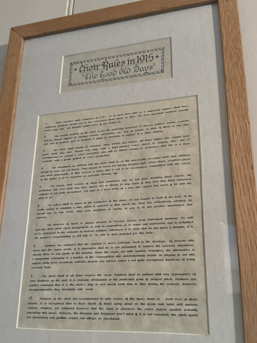 Thank you to everyone who joined us at lunchtime yesterday in sunny Aldeburgh! 

We hope we abided by the church choir rules of 1915 🪄🎵

#eastanglia #suffolk #aldeburgh #twitterstorians #choirtour