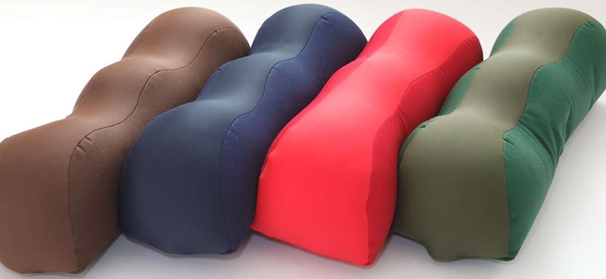 Hadiah terbaik yang bisa diberikan untuk ayah dan ibu adalah bantal kesehatan. Barang yang satu ini bisa ngasih kenyamanan dan kesehatan untuk orang tua. #bantal #hadiah #kado