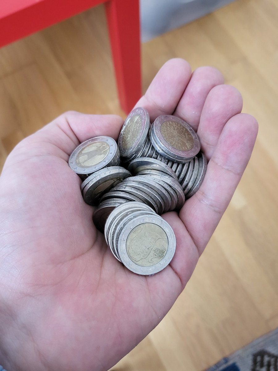 Schätzt mal, wie viel Geld das ist.
Wer richtig liegt, bekommt ein Like 😲