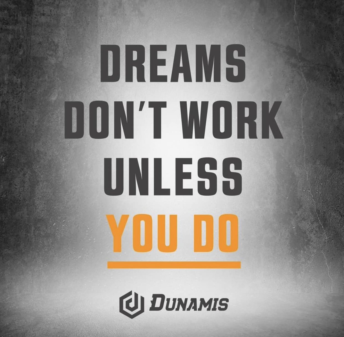 Hump day thoughts. 

#feelthepower #dunamissportswear #dunamiswear