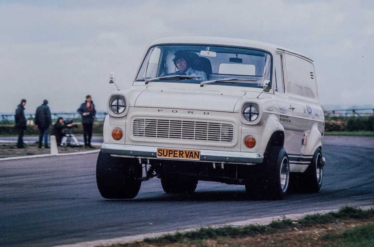 PistonHeads's tweet photo. Ford has restored the original V8 Supervan back its former glory! 😍

https://t.co/QdHfxRlwsV https://t.co/WUlaLpzE64