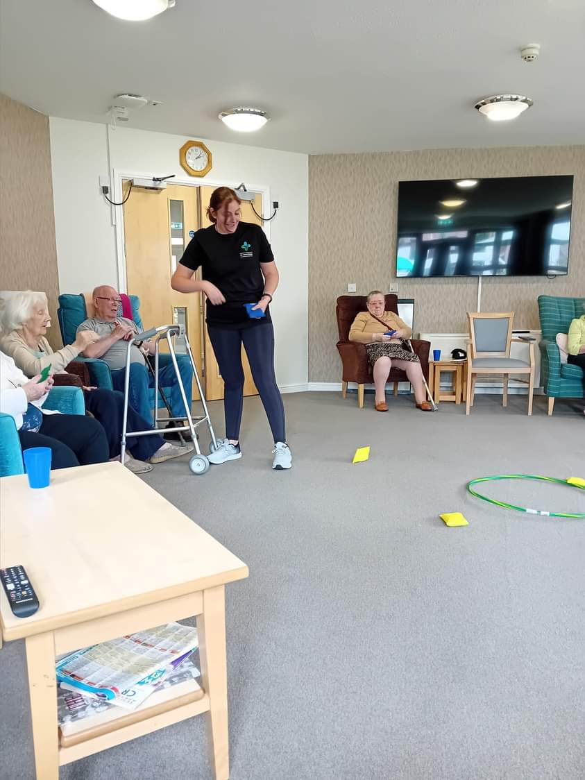WoodsWynyard's tweet photo. We had a lovely afternoon with Move 4 Health #exercise  class , with refreshments.  Keeping active #active #wynyardwoods https://t.co/I4J0IU1Slc