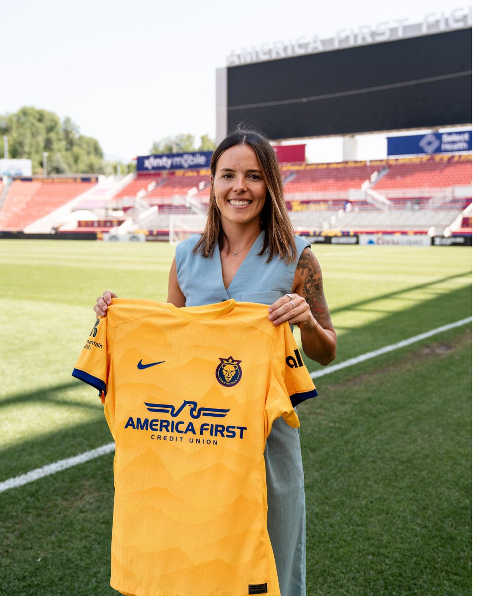 WOT x Claudia Zornoza

Negociación y traspaso de la jugadora Claudia Zornoza a Utah Royals FC.

MAD ✈️ USA

<a href="/ReBellver/">Reyes BELLVER</a> 
<a href="/UtahRoyalsFC/">Utah Royals FC</a> 
<a href="/claudiazornoza/">Claudia Zornoza</a> 

#WOT #Zornoza