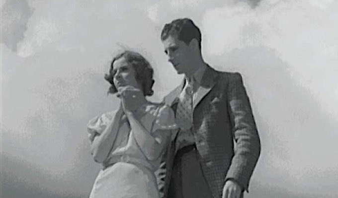 SaveRedlandLibr's tweet photo. 9:15am TODAY on @TalkingPicsTV 

The 1935 #SciFi film🎥 “Once in a New Moon” directed by #AnthonyKimmins from a screenplay by #AnthonyKimmins

Based on #OwenRutter’s 1929 novel📖 “Lucky Star”

🌟#EliotMakeham #RenéRay #MortonSelten #WallyPatch #DerrickDeMarney #JohnClements https://t.co/1GPTVSt8CQ