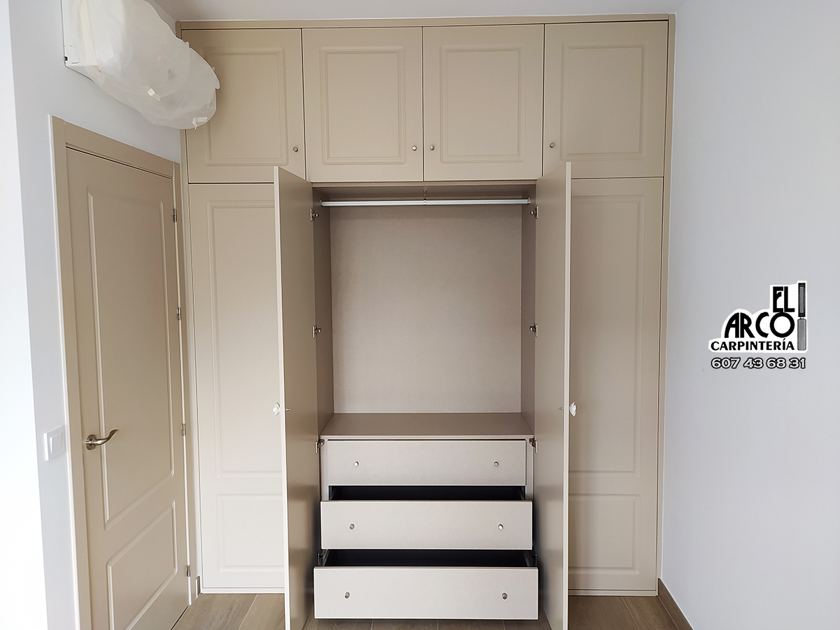 arcocarpinteria's tweet photo. Transforma tu espacio con los armarios de Carpintería El Arco: interiores en textil lino que ofrecen elegancia y durabilidad, y un exterior de puertas abatibles clásicas, 📌 C/ Corredera nº 42, #Utrera Sevilla, o llámanos para más información ☎️ 607 43 68 31.
#CarpinteríaElArco https://t.co/Zg2o3wFzRV