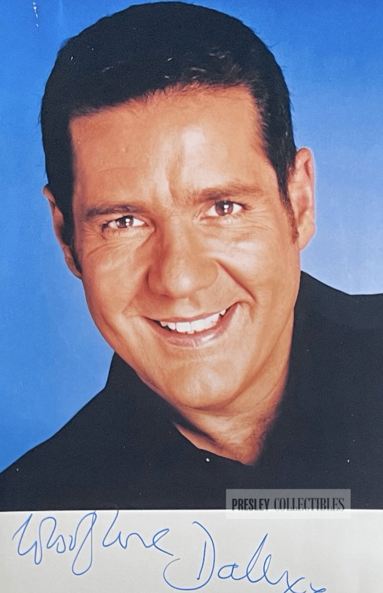 PresleyCollect's tweet image. Dale Winton Autograph: the Infectious Smile of a Television Icon

presleycollectibles.com/dale-winton-au…

Dale Winton was a British television presenter whose infectious personality and flamboyant style brought joy to millions.

#promophoto #signedphoto #autographs #dalewinton #supermarketsweep