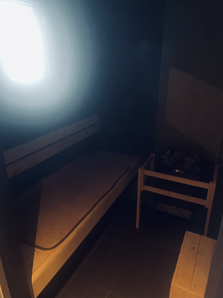 hachi39hm's tweet photo. 円堂くんのTipsのおかげで大学生最後の夏が楽しすぎるww
サウナ付きのコテージ最高だった🥺
しかもここからさらに1万円弱増えるの楽しみでしかない、、、
また違う稼ぎ方も試して大学生活最後の夏楽しみます❕❕❕

 #円堂くん金稼ぎ https://t.co/imTPrVMiVI