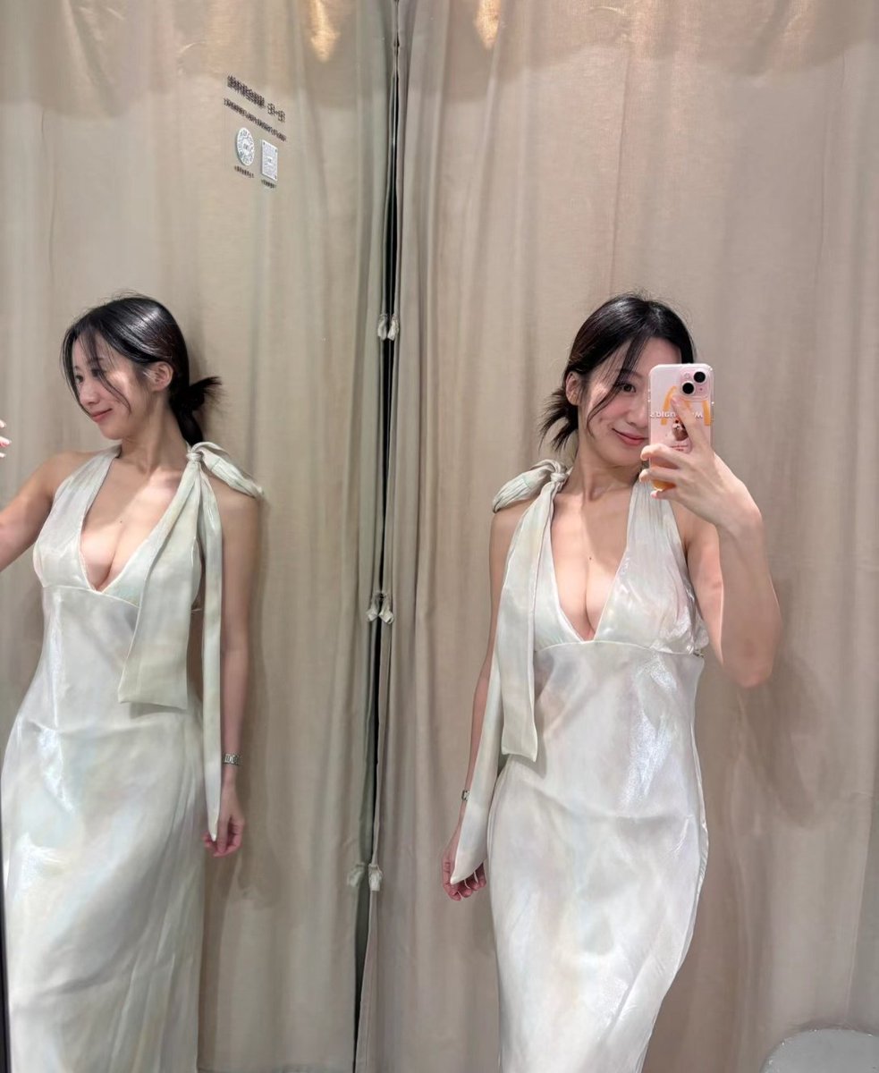 弟弟来帮姐姐看看穿哪一件？ https://t.co/TXRBwJwAtD