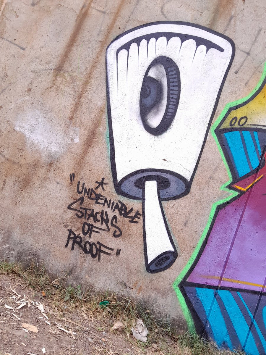 Stic1er's tweet photo. Incase you come across a plain wall,please don't let it look boring instead get an artist to mash up some cool graff on it.
Collaborative masterpiece with the homie @Thufu_B 
#art #graffiti #graff #becauseartislife #ArtistOnX https://t.co/T9SzVCmf6v