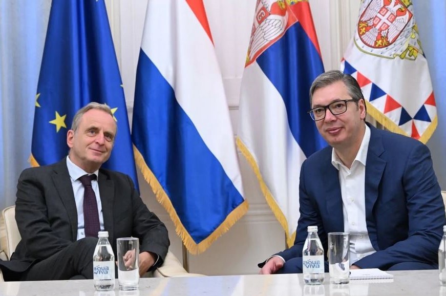 Dutch Embassy in Serbia and in Montenegro (@nlinbelgrade) on Twitter photo Ambassador <a href="/JoostReintjes/">Joost Reintjes</a> had a farewell meeting with the President of Serbia <a href="/predsednikrs/">Александар Вучић</a> today, where he expressed his gratitude for the hospitality over the past years and hope that the good relations between the two countries will continue to flourish in the future. 🇳🇱🤝🇷🇸 Ambassador <a href="/JoostReintjes/">Joost Reintjes</a> had a farewell meeting with the President of Serbia <a href="/predsednikrs/">Александар Вучић</a> today, where he expressed his gratitude for the hospitality over the past years and hope that the good relations between the two countries will continue to flourish in the future. 🇳🇱🤝🇷🇸