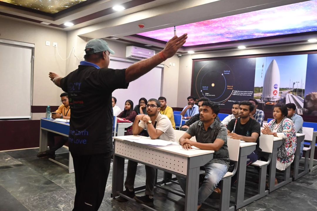 Aahwanofficial's tweet photo. Thrilled to share that @snswain_, representing @Aahwanofficial , participated in the Odisha Conference of Youth 2024 .A zero-waste event organized by @Youth4WaterPlus &amp; @UNICEFIndia it was an inspiring gathering focused on sustainable solutions for our planet's future. #OCOY https://t.co/s3mcsgCjX8