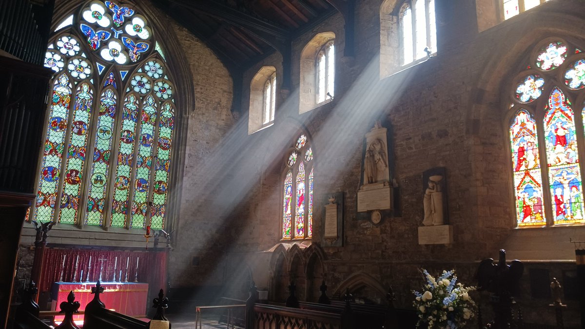 deBeaumont1107's tweet photo. All are welcome to join us today, Wednesday 14th August at 11.00am Mass (Book of Common Prayer). Celebrant: Fr Chris Oxley. https://t.co/6rwamWnYMU