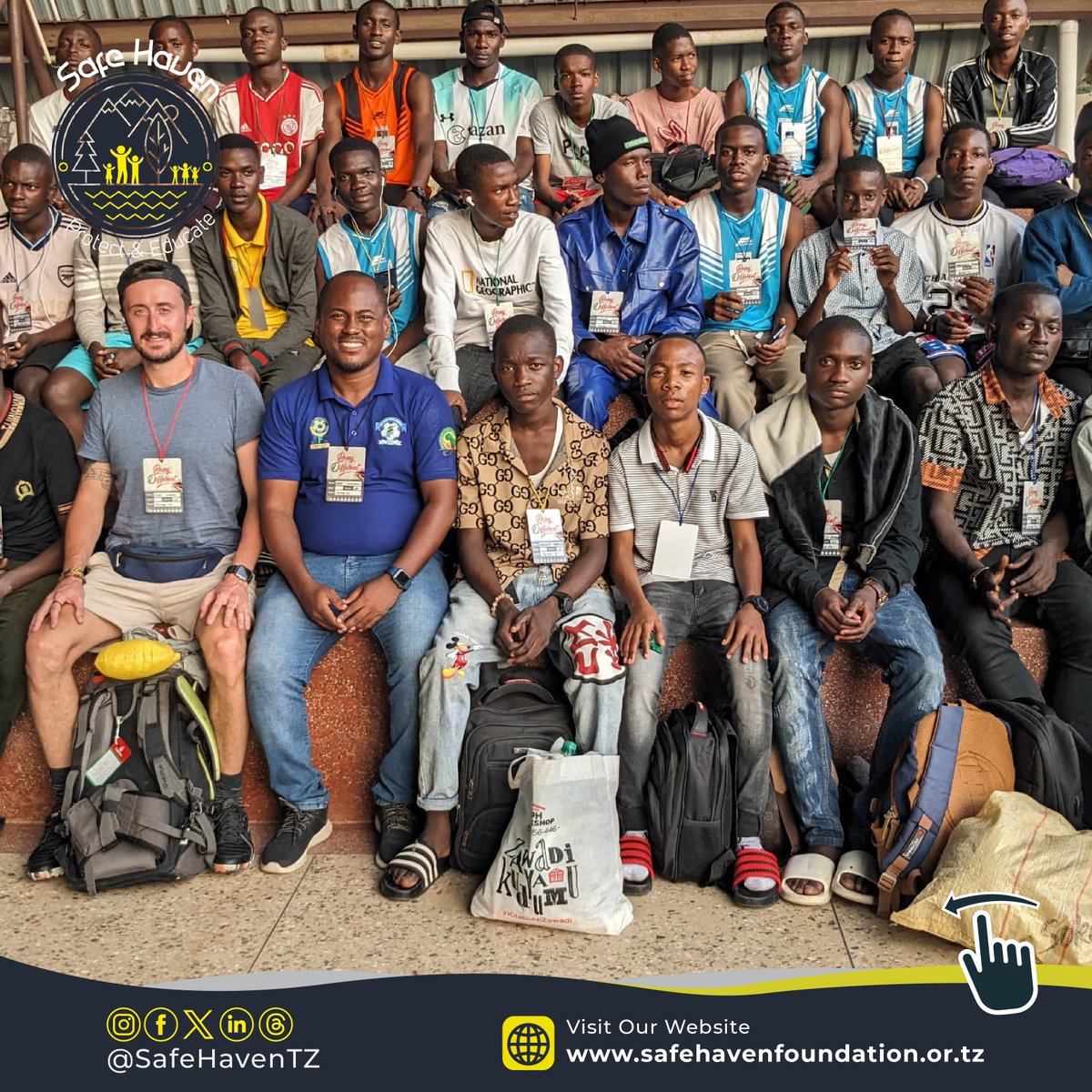 SafeHavenTZ's tweet photo. Safe Haven Foundation imewawezesha Vijana wachezaji wa Bongo Football Club ili kuwa sehemu ya kongamano la vijana na kambi ya Mashindano ya Mpira wa Miguu yaliyoandaliwa na Highland255 Mkoani Morogoro kuanzia 13 mpaka 15 Agosti 2024.
#SafeHavenFoundation #BongoFC #Partnership https://t.co/gh0GMHmc28