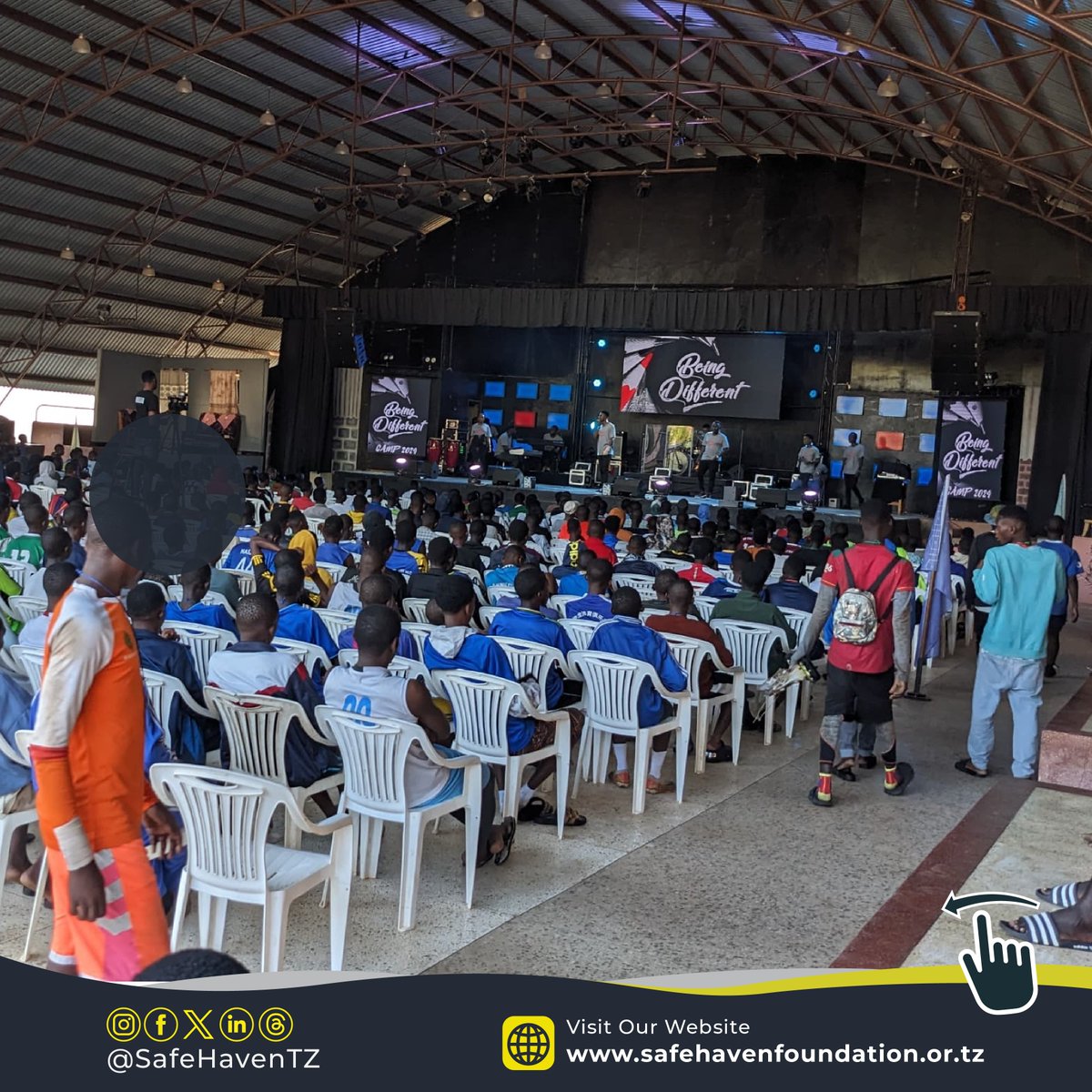 SafeHavenTZ's tweet photo. Safe Haven Foundation imewawezesha Vijana wachezaji wa Bongo Football Club ili kuwa sehemu ya kongamano la vijana na kambi ya Mashindano ya Mpira wa Miguu yaliyoandaliwa na Highland255 Mkoani Morogoro kuanzia 13 mpaka 15 Agosti 2024.
#SafeHavenFoundation #BongoFC #Partnership https://t.co/gh0GMHmc28