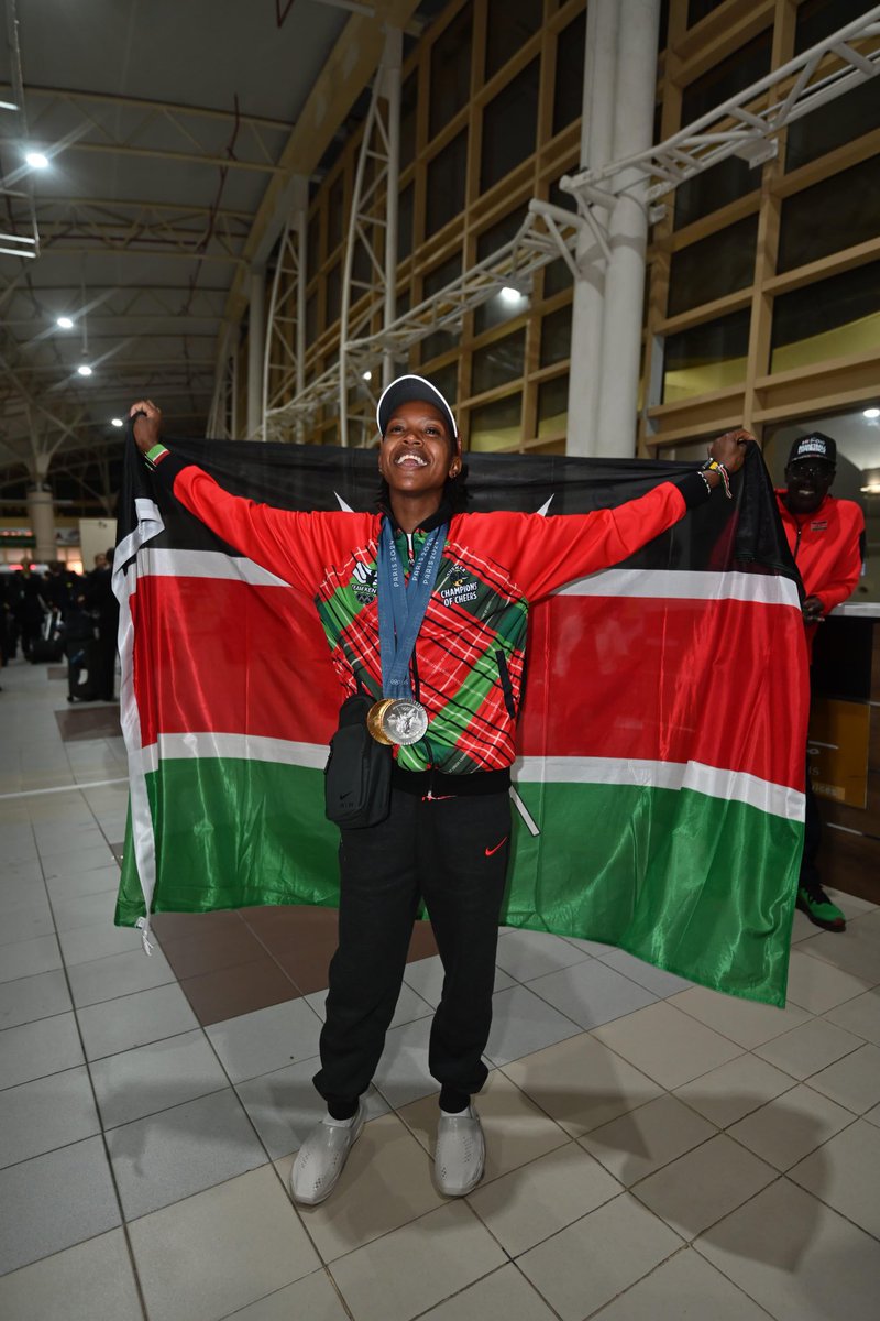 OlympicsKe's tweet photo. The 1st athlete to win an Olympic medal on track three times in a row!!

Faith Kipyegon is UNMATCHED!!🔥
She's now;
✅3X Olympic Gold Medalist
✅1500m Olympic Record holder
✅1500m World Record holder
✅5,000m Olympic Silver medalist
✅1500m World Champion.

The greatest, to ever do it!
#TeamKenya
#HesabikaNaMabingwa