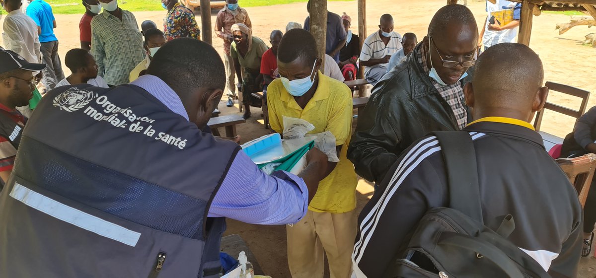 OMSRDCONGO's tweet image. @OMSRDCONGO a organisé une formation sur les notions essentielles de Prévention &amp;amp; contrôle de l'infection en cas d'épidémie à potentiel épidémique à #Dulia, localité de la province du #Bas_Uélé🇨🇩. Les prestataires ont approfondi leurs connaissances &amp;amp; compétences pratiques de PCI.