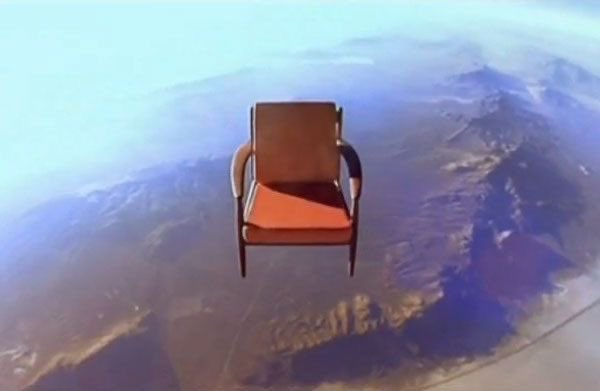 Slamsheadinwall's tweet photo. Freaky job interview location but okay https://t.co/7IpaQdJRA8