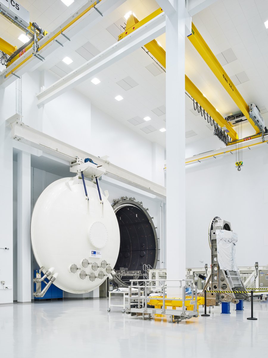 RAL Space (@ral_space_stfc) on Twitter photo 📸Our National Satellite Test Facility looks particularly photogenic in these recent images, captured recently for <a href="/WIRED/">WIRED</a> UK!
Read <a href="/Astro_Jonny/">Jonathan O’Callaghan</a>'s feature about the facility in the latest edition of the magazine, or read more about the NSTF here 🔗ralspace.stfc.ac.uk/Pages/lift-off… 🛰️ 📸Our National Satellite Test Facility looks particularly photogenic in these recent images, captured recently for <a href="/WIRED/">WIRED</a> UK!
Read <a href="/Astro_Jonny/">Jonathan O’Callaghan</a>'s feature about the facility in the latest edition of the magazine, or read more about the NSTF here 🔗ralspace.stfc.ac.uk/Pages/lift-off… 🛰️