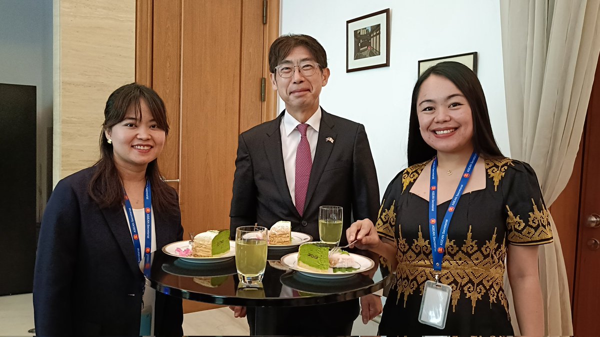 amb_japan_asean's tweet photo. Great discussion with 22 young participants of @ASEAN Junior Fellowship Programme (#AJFP), which 🇯🇵 is pleased to join 🇧🇳 to support from this year. They are committed leaders of ASEAN, co-creating peace and prosperity of the region and the world with 🇯🇵 for the future! https://t.co/K0fCfGE7Go