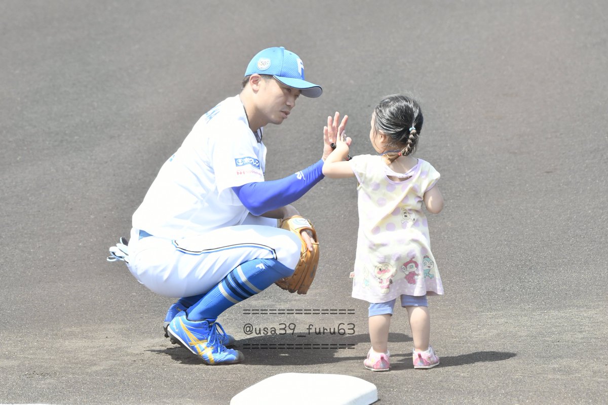 usa39_furu63's tweet photo. どちらもかわいくて。

#中島卓也
#lovefighters

2024.8.14 https://t.co/6peE3NKU4M