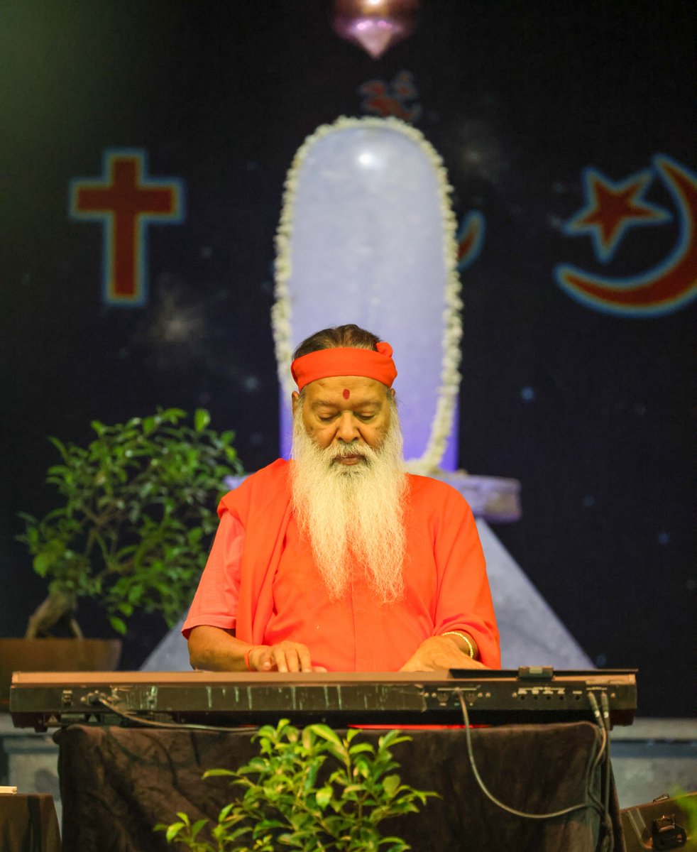 SgsSwamiji's tweet photo. Music for Meditation • Sattva Guna Raga Sagara • Unity Hall at Jesus Datta Retreat Center, West Sunbury • PA • USA • 13 August 2024
#music #meditation #healing #sgsswamiji #raga #nada #ragasagara #jdrc #dattaretreatcenter https://t.co/f5svc3q80y