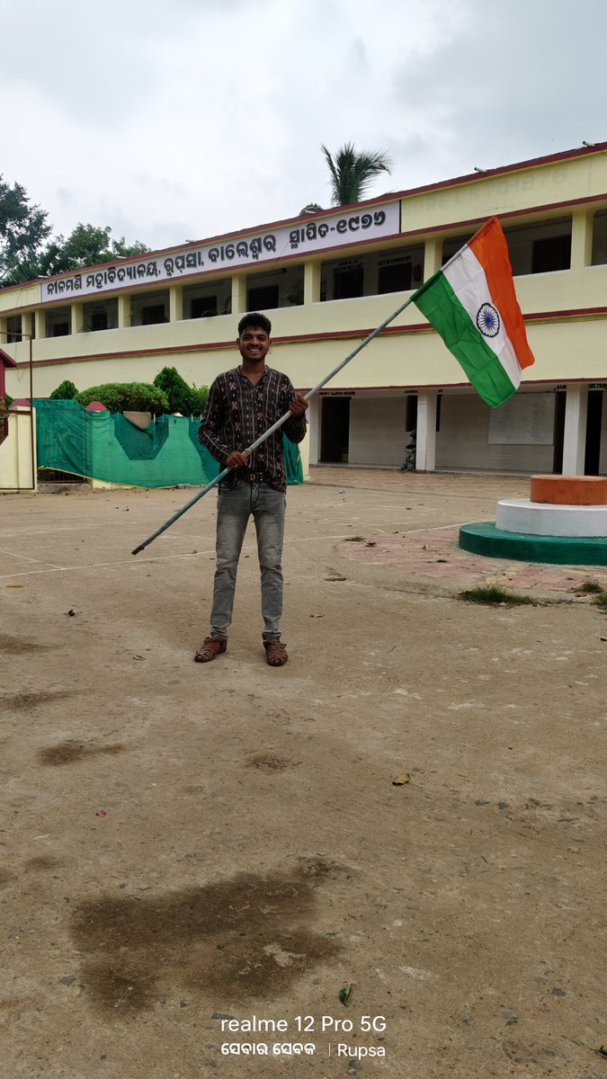AcharyaDeb8260's tweet photo. Har Ghar Triranga, ହର୍ ଘର୍ ତ୍ରିରଙ୍ଗା, हर घर त्रिरंगा.... https://t.co/yMZgzbLZPR