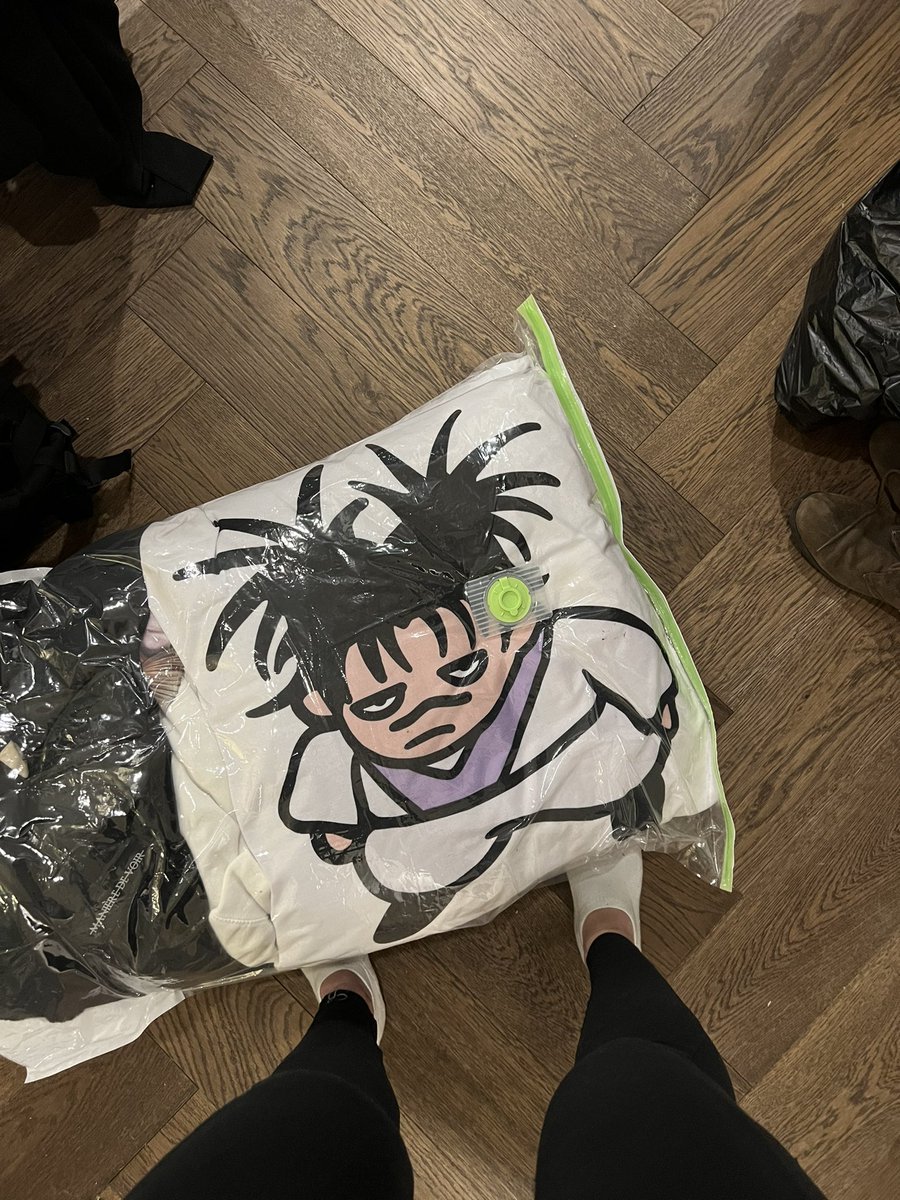 the sads hit me randomly after packing all my shit but then I saw this and now we g again lmao 😂