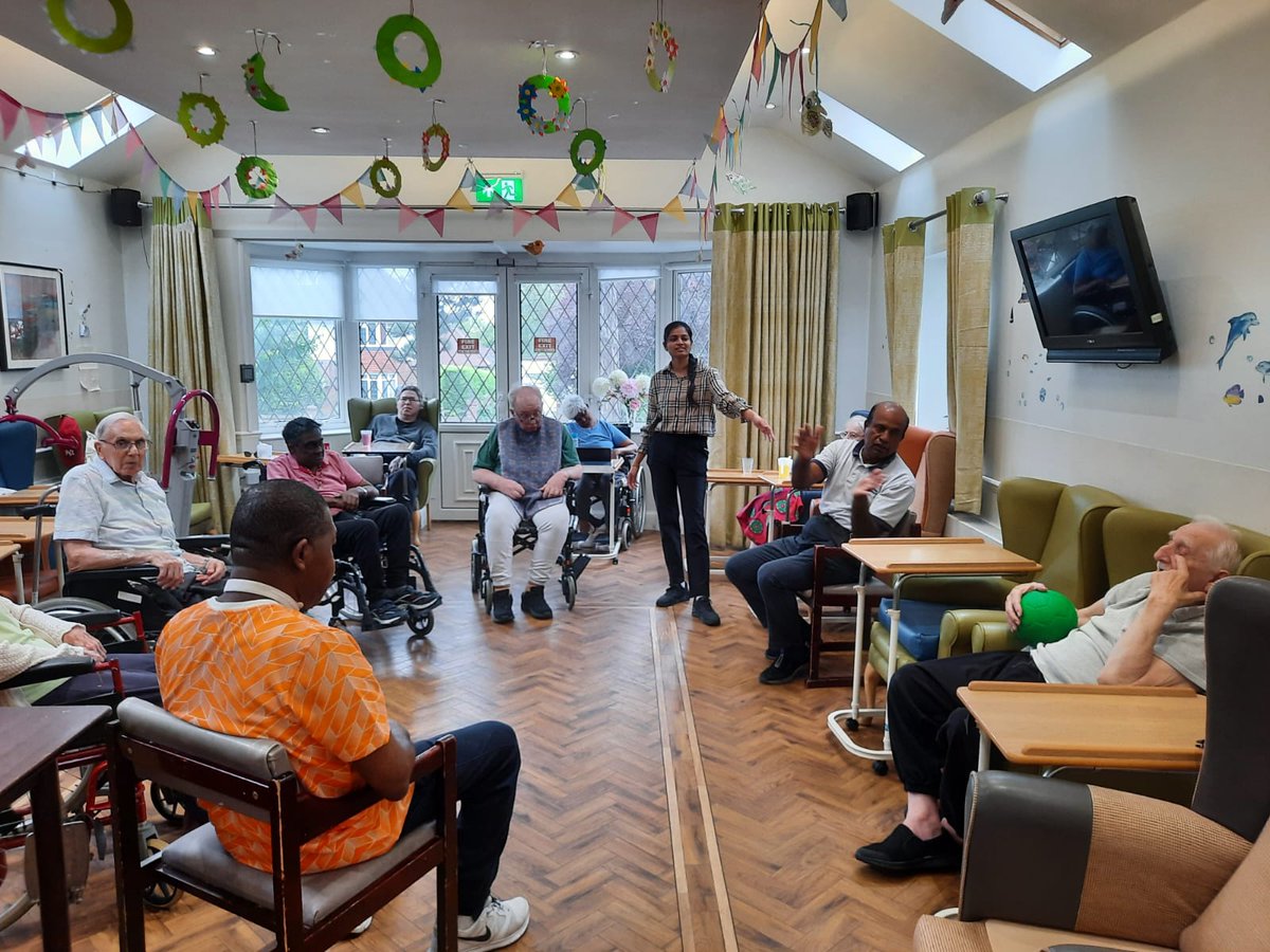 ChegworthHome's tweet photo. Last week, we had a fun time participating in chair yoga! 🧘

Chair yoga has lots of benefits for older adults. This includes improved flexibility, strength, balance, and posture.

#ChegworthNursingHome #CareUK #ChairYoga #CareHome https://t.co/nZmUy6CH9a