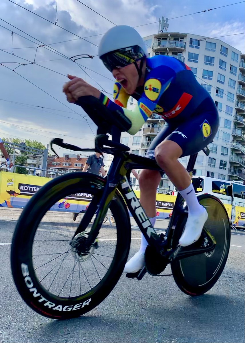 Eugene -.-. tweet media