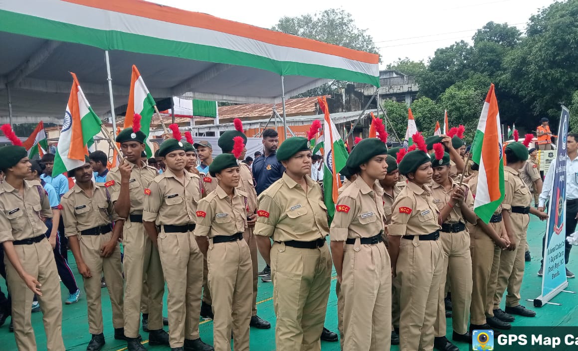 1gctrncc's tweet photo. Under 1GCTR NCC BARODA,Bharuch witnessed multifaceted events on 14 Aug which included Flagging off of Tiranga Yatra at JP College,Enrollment of NCC Cdts, Motivation talk to students &amp; interaction with institution head. The events was attended by 02 Offrs,02 ANOs and 350 NCC Cdts. https://t.co/vpfZqZEfe4