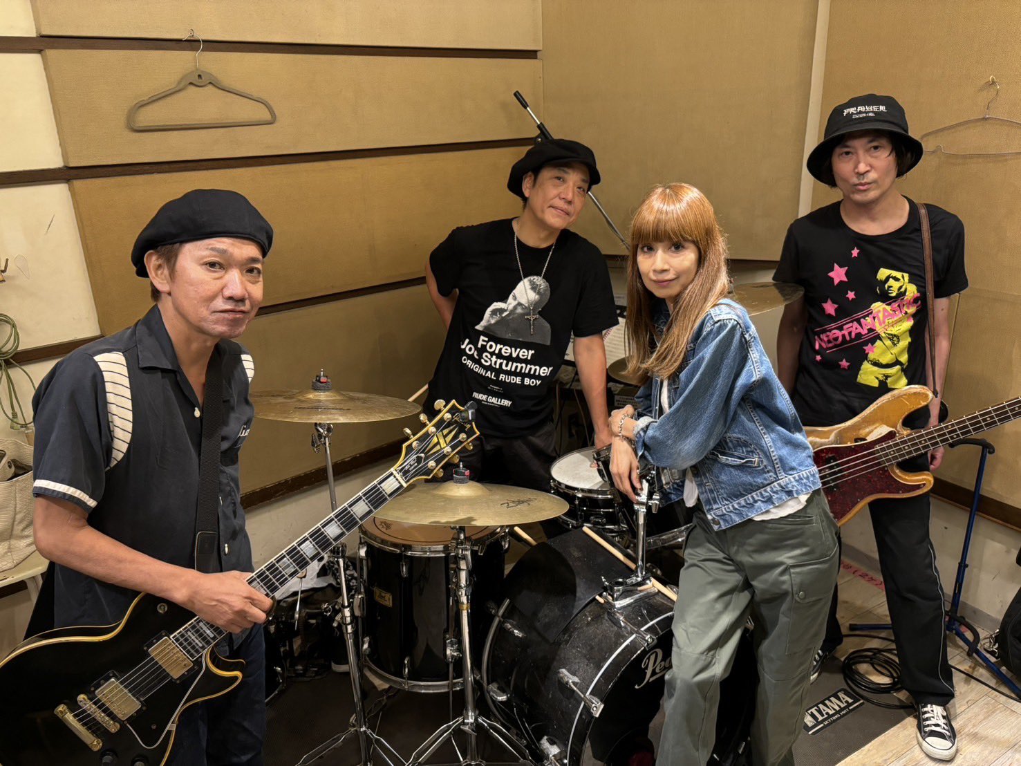 芽瑠璃堂 ＞ ニッキー＆ザ・ウォーリアーズ 『アイ・ラヴ