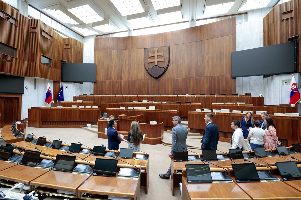 FAO Director-General QU Dongyu (@faodg) on Twitter photo Pleased to visit the National Council of the Slovak Republic and learn about the country's history. <a href="/FAO/">Food and Agriculture Organization</a> will support the country to accelerate progress toward transforming agrifood systems and achieving the #SDGs and #4Betters in the region and beyond. Pleased to visit the National Council of the Slovak Republic and learn about the country's history. <a href="/FAO/">Food and Agriculture Organization</a> will support the country to accelerate progress toward transforming agrifood systems and achieving the #SDGs and #4Betters in the region and beyond.