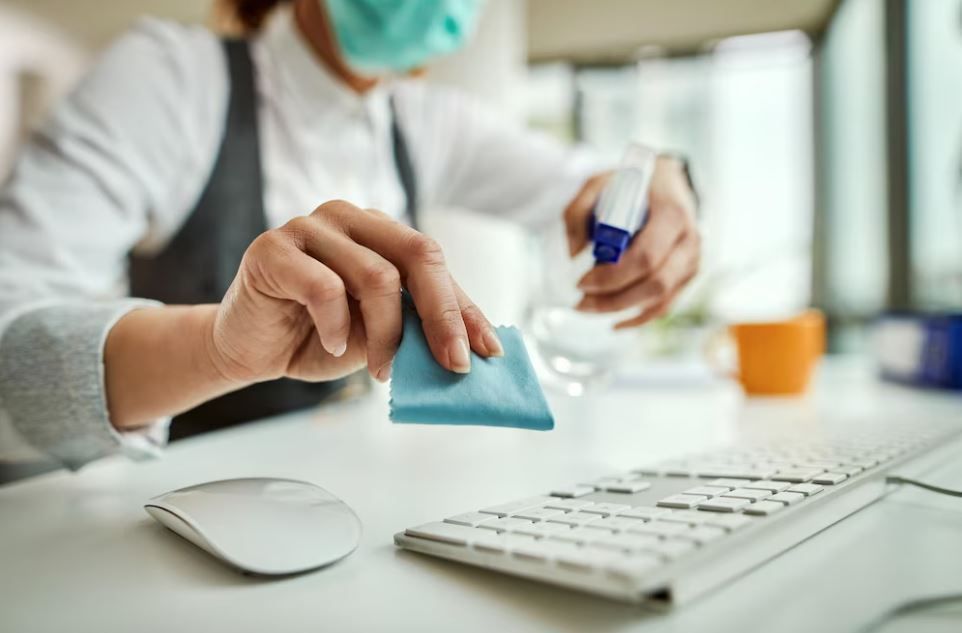upmaintain's tweet image. From office buildings to airports, our team ensures every corner shines.

A clean workspace isn’t just about appearances—it’s about creating a positive environment where everyone can thrive.💼✨

#UPMaintain #CleanAndSafe #CommercialCleaning