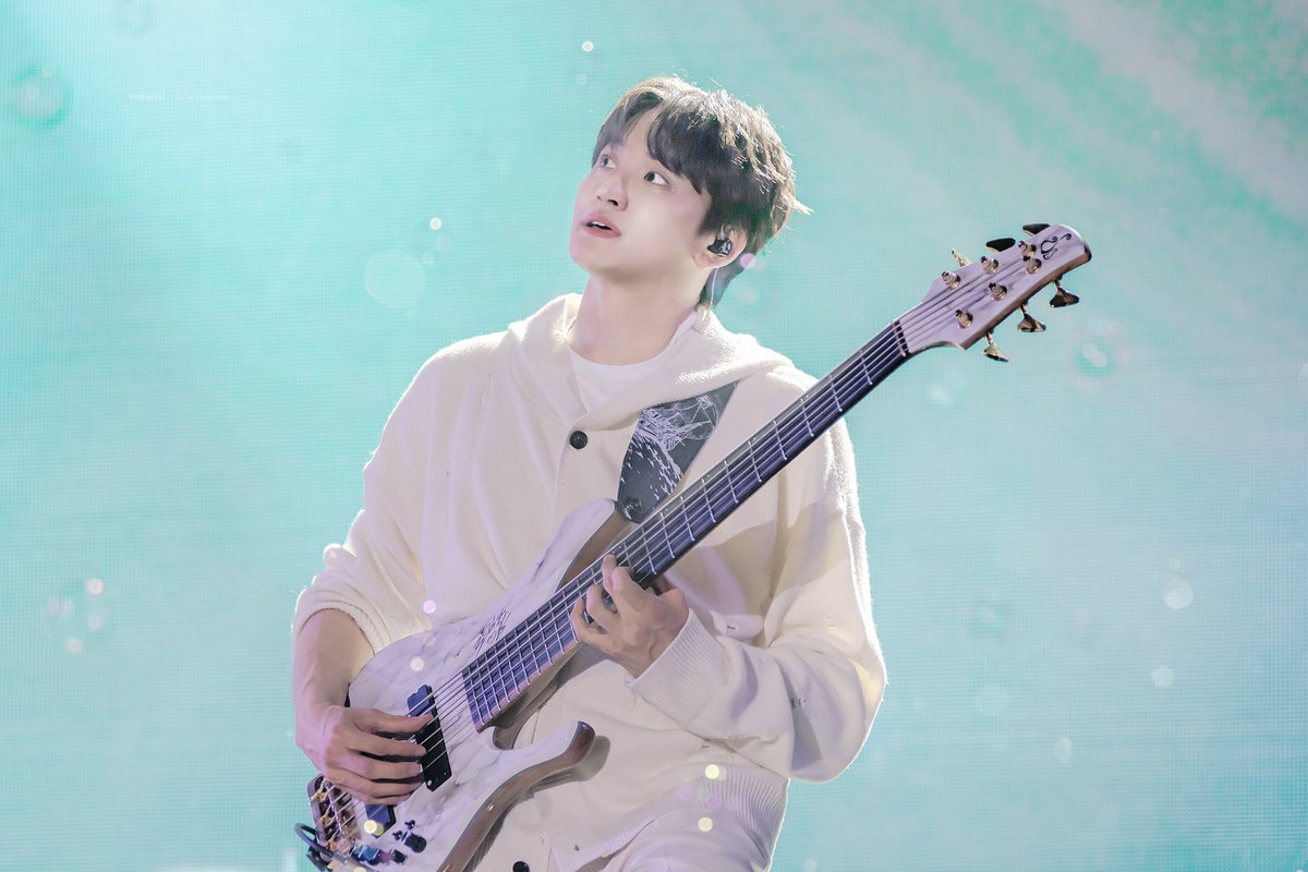 wonderful0815's tweet photo. 끝없는 공간과 흘러가는 시간 속

#HAPPY_WONSANG_DAY
#한여름의_꿈처럼_채워질_원상이의_날
#LUCY #루시 #조원상 https://t.co/3NkLhw6H8C