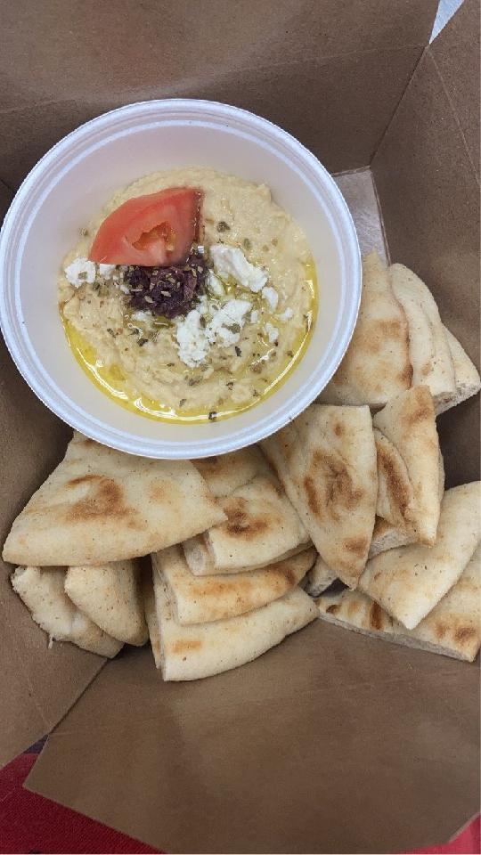OliveBranch815's tweet photo. How about some HUMMUS to share &amp; then some Rice Bowls to follow for DINNER tonight 🧿😋

💙🕊️ Music in the background, plenty of laughs, grab some stuff to take home!

Let the GOOD TIMES ROLL 🎼

🧿
🐪
🧿

#HappyHumpDay #getyourgreekon #foodtruck #LastBitsOfSummer https://t.co/mKMMPY2cd2