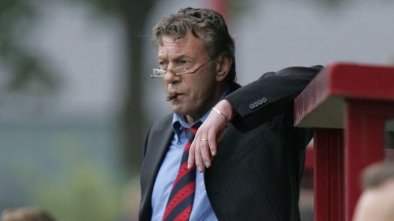 Vandaag 13 jaar geleden overleed Fritz Korbach, de meest markante voetbaltrainer, die Nederland ooit rijk was. Samen met camerman Gerald Jager en editor David Brouwer mocht ik de documentaire 'Tot de houten jas' maken over deze unieke man:  
youtube.com/watch?v=PdOeXJ…