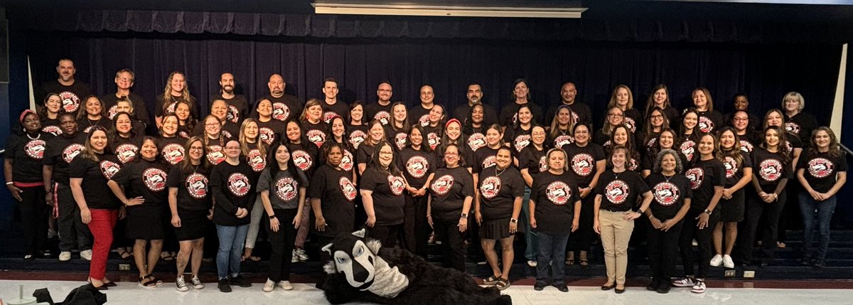 MrsG_Trevino's tweet photo. @NISDTimberwilde is ready to kick off the school year! Convocation here we come!!! #TWShines #EST1980 @arcevalerie1 @NISD https://t.co/DZdwRWuiy3