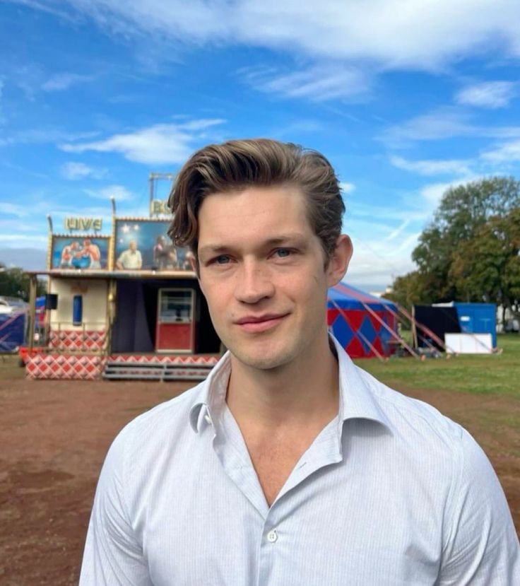 UpdatesHardung's tweet image. Damian Hardung.