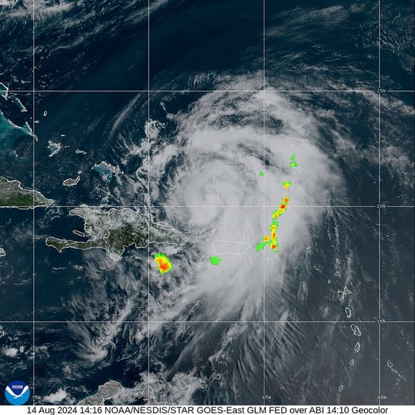 🌎 | AHORA: Ernesto es ahora un huracán sobre el Caribe y se espera que se fortalezca en su camino hacia Bermudas, dicen los meteorólogos.