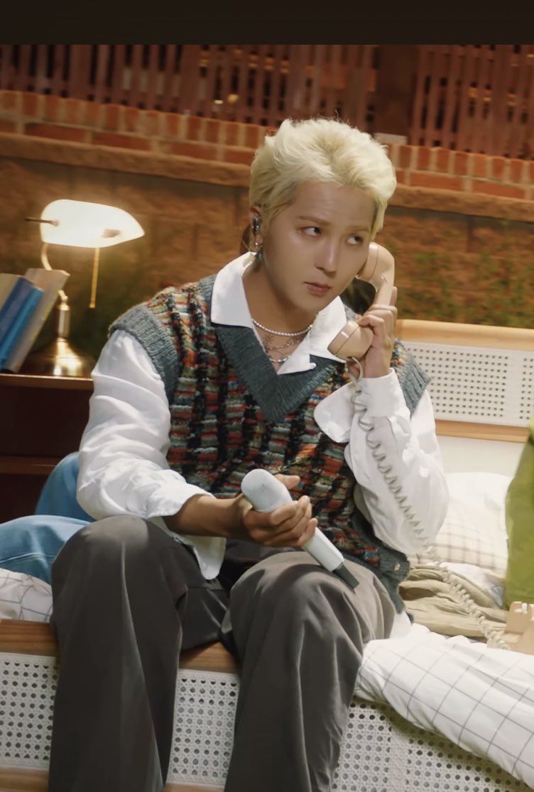 happy_W_4ver's tweet photo. 🥳Happy 5th JINU’s Heyday Anniversary
🐻:Don’t miss my call, JINU hyung!😯
🐰:⋯😶
💙🐰🐻🤍Call anytime
https://t.co/2mvV2UkLww

#JINUS_HEYD5Y #JINUS_HEYDAY #CALL_ANYTIME 
#위너 #WINNER #김진우  #송민호  #JINU #MINO 
@yginnercircle @yg_winnercity
@official_jinu_  @official_mino_ https://t.co/XZHHKfbziu